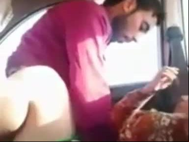 Desi young driver fuck cheating kamwali bhabhi